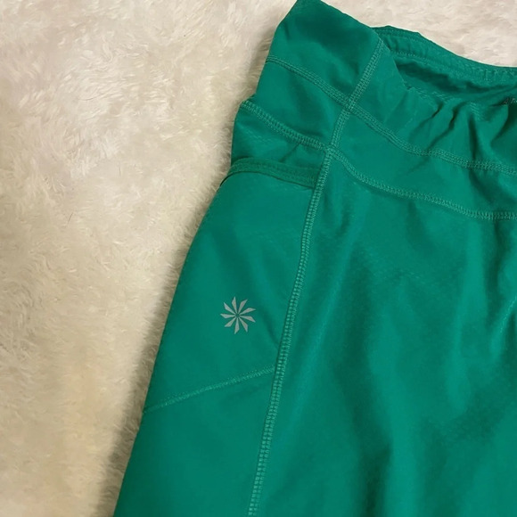 Athleta Dobby Be Free Cropped Capri Green Pocket Leggings Small - Picture 3 of 6